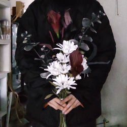 スタイリッシュな大人カラーブーケ  結婚式 ブーケ 造花ブーケ ウェディング 前撮り 7枚目の画像