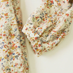 シャツコール花柄プリント　アイボリー　スタンドロングシャツ 7枚目の画像