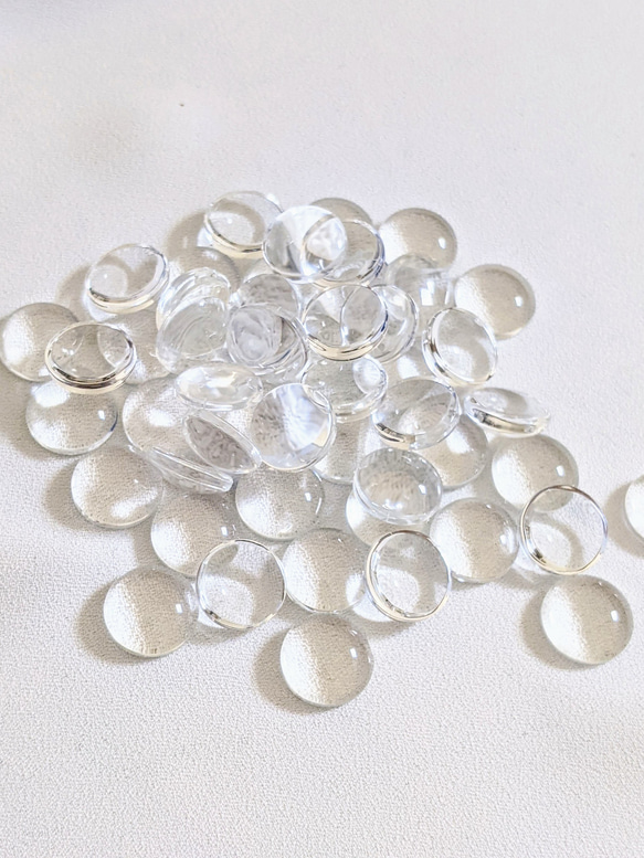 ガラス カボション ラウンド 30個 クリア 硝子 透明 カラーチャート パーツ 3枚目の画像