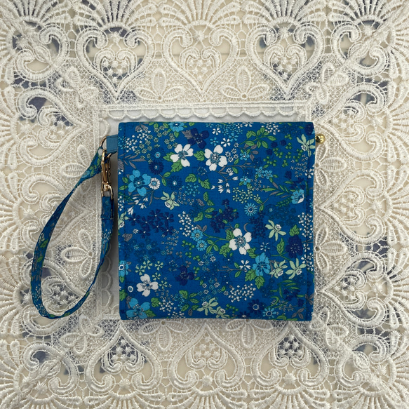 二つ折り財布・ブルー系花柄 3枚目の画像