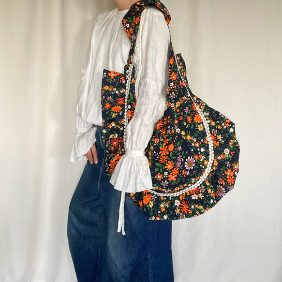 flower frill shoulder bag  (navy) 4枚目の画像