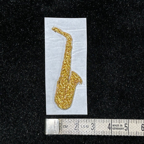 ☆刺繍シール／ステッカー☆ アルトサックス ゴールド 小さい