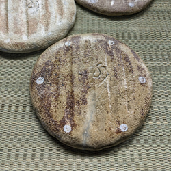 福袋 訳あり特価 Natural ash dish  灰釉板皿 5枚 杉板 送料２割引き 和菓子など 8枚目の画像