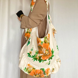 flower frill shoulder bag (ecru) 1枚目の画像