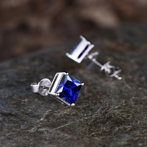 ブルーサファイアのピアス 9 月の誕生石 ブルー サファイア ピアス ブルー ジェムストーン
