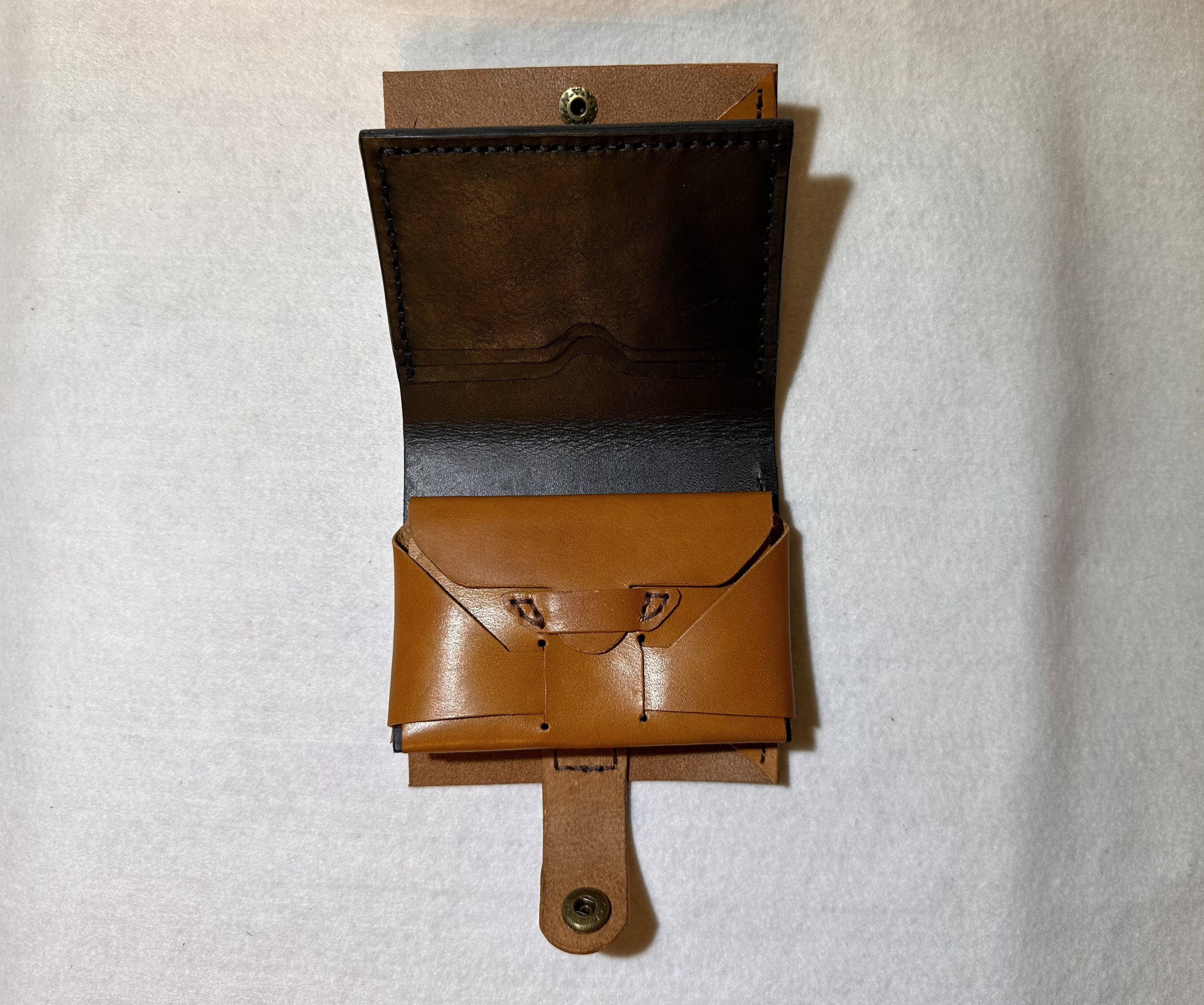 【SALE】 オーダー品　　二つ折り財布 財布・ケース・小物入れ