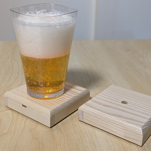 ビールをランタンに変えるコースター スタンドライト・テーブルランプ 