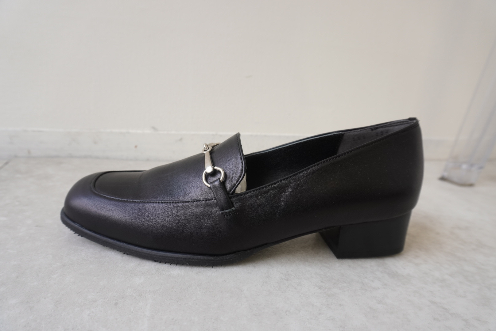 23cmのみサンプルセール★返品交換不可★シンプルさが魅力のビットローファー