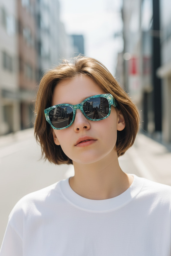 ターコイズボタニカルのサングラス 4枚目の画像