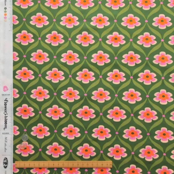 生地　Flowering Waves　-FBL90710　-ART GALLERY FABRICS　 4枚目の画像