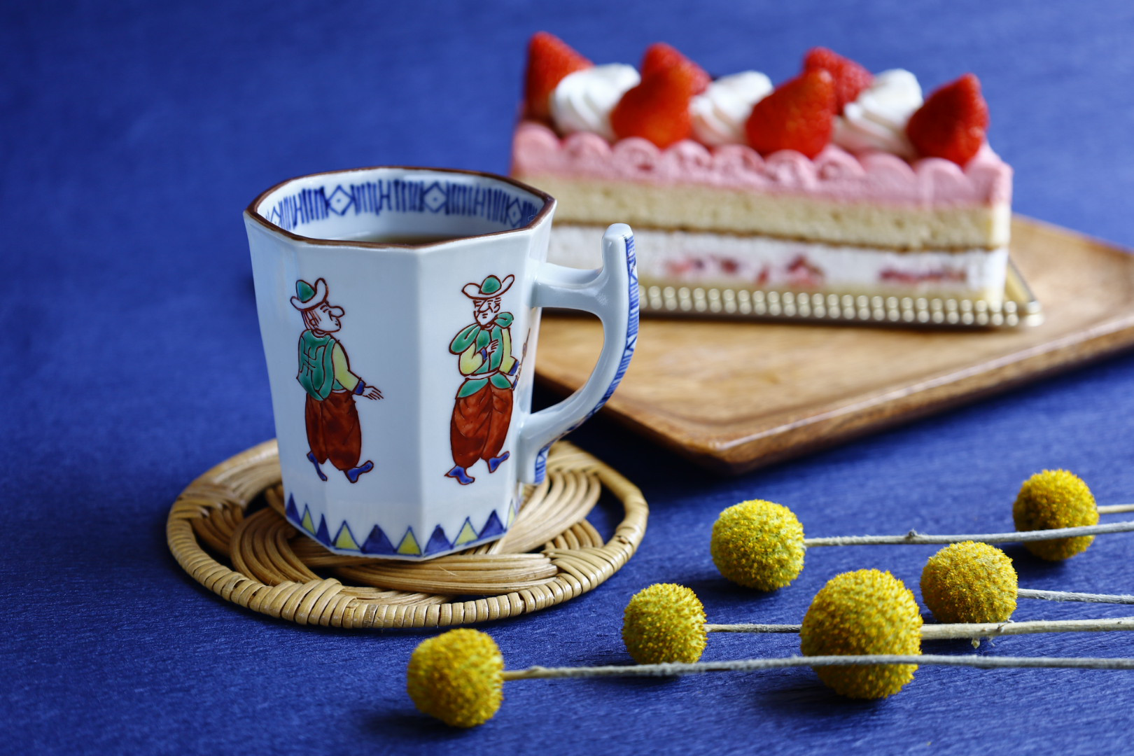 色絵人物紋八角マグカップ 27,170円