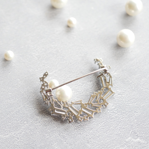 貝殼珍珠鋯石月亮和珍珠胸針，新月，非常適合畢業典禮和入學典禮 第4張的照片