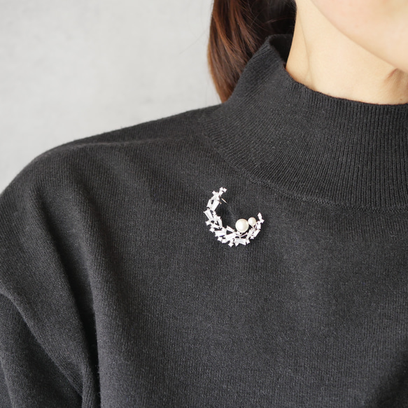 貝殼珍珠鋯石月亮和珍珠胸針，新月，非常適合畢業典禮和入學典禮 第7張的照片