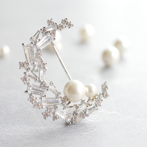 貝殼珍珠鋯石月亮和珍珠胸針，新月，非常適合畢業典禮和入學典禮 第9張的照片