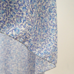 バレエ　ラップスカート[小花いちご・ブルー61-117]A140WhiteBlue 10枚目の画像