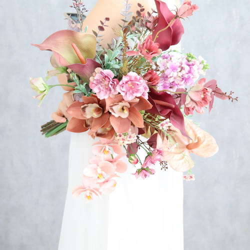 ピンクブラウンの大人可愛いウェディングブーケ＆ブートニア 完成品