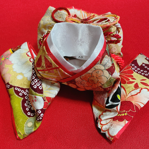 即納✨犬の着物✨犬用本格振袖着物 S 抹茶色 正絹金彩入り 即納✨犬の着物✨犬用本格振袖着物 S 抹茶色 正絹金彩