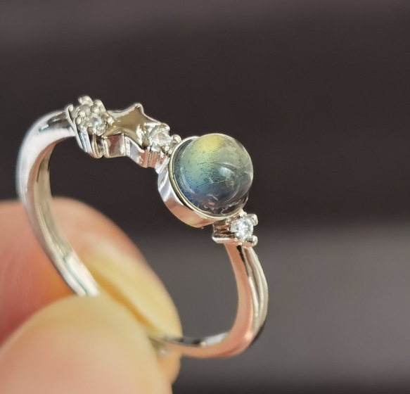 再出品！天然石「ラブラドライト」ミッドナイトシラー・星リング☆つけっぱなし 1枚目の画像