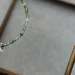 グリーントルマリン × ルドラクシャ 緑のブレスレット / 小さな祈り 4枚目の画像