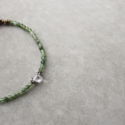 グリーントルマリン × ルドラクシャ 緑のブレスレット / 小さな祈り 9枚目の画像
