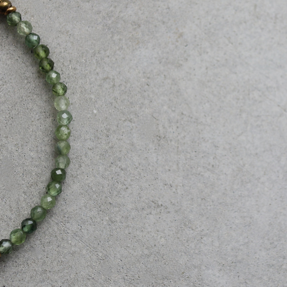グリーントルマリン × ルドラクシャ 緑のブレスレット / 小さな祈り 8枚目の画像