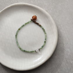 グリーントルマリン × ルドラクシャ 緑のブレスレット / 小さな祈り 11枚目の画像