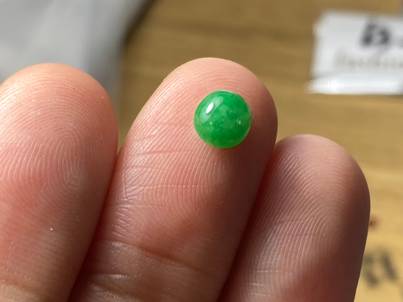 R23-207 美品 緑色 ミャンマー産 A貨 本翡翠 ルース 裸石 硬玉 ジェダイト 10枚目の画像