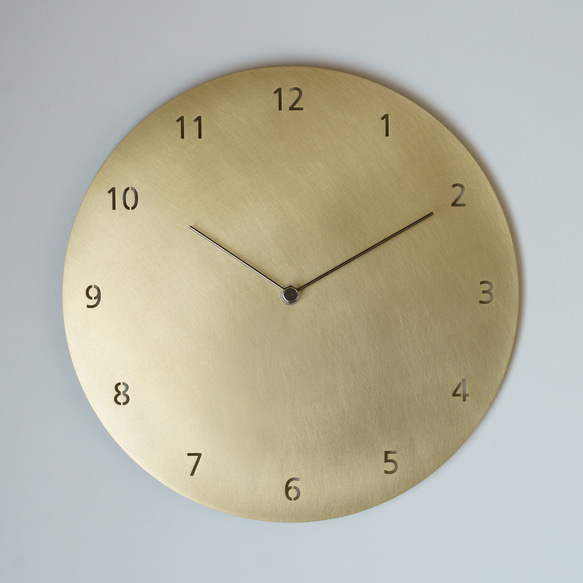 【受注製作】壁掛け時計 ＜タイプ2-300＞ 数字入り / 真鍮 1枚目の画像