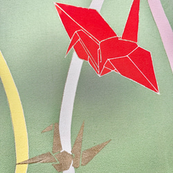 着物のファブリックパネル　春色の折り鶴（3枚セット）着物リメイク　インテリア　古民家　ひなまつり　壁飾り　日本　土産 8枚目の画像