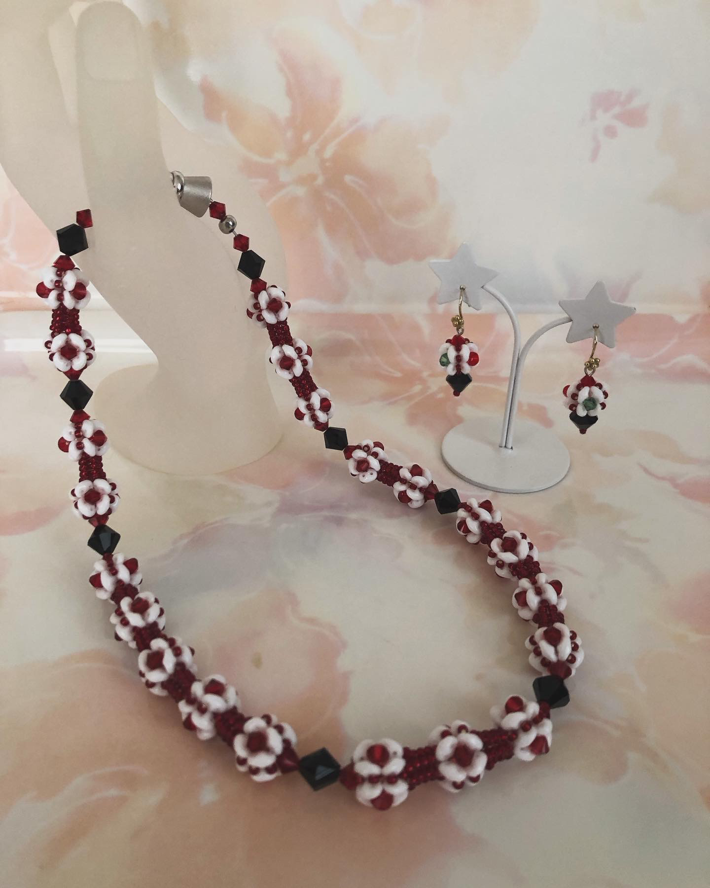 ネックレスとピアスのセット