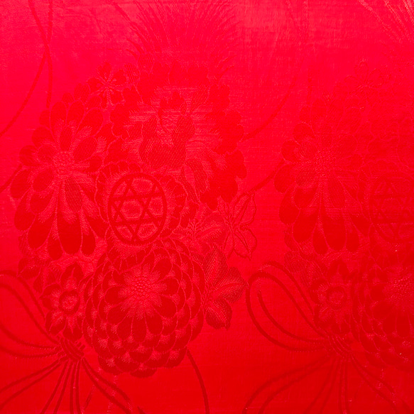 着物のファブリックパネル　輝く紅白の梅（2枚セット）着物リメイク　インテリア　古民家　ひなまつり　壁飾り　日本　土産 9枚目の画像