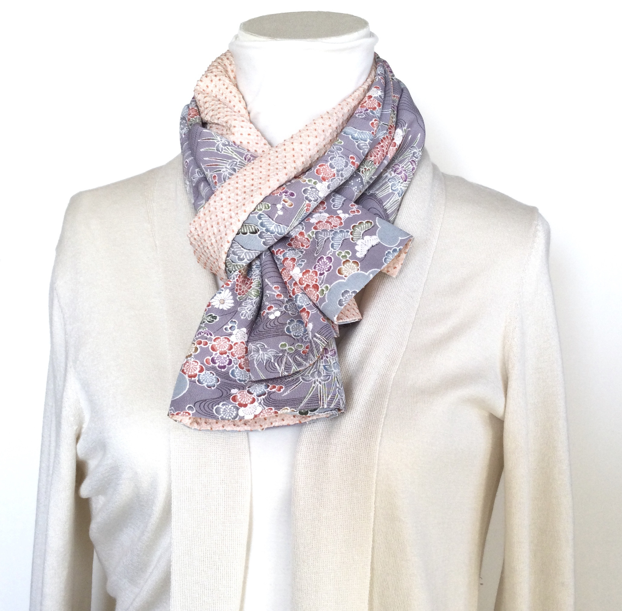 茶屋が辻文様と乙女色の総絞り　新春のお楽しみ