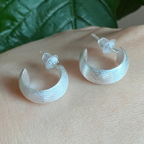 シルバー925なのにシルクの質感 ハンドメイドピアス3種類 ピアス