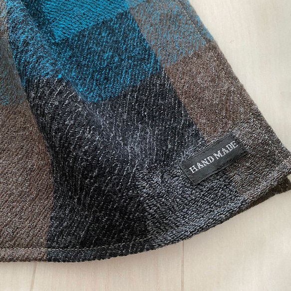 《ブルーグリーン チェック》おしゃれな  ナチュラル 大きめ 茶系 ベージュ ガーゼ ウール 秋 冬 ストール 5枚目の画像