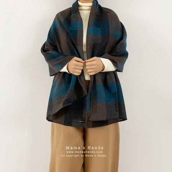 《ブルーグリーン チェック》おしゃれな  ナチュラル 大きめ 茶系 ベージュ ガーゼ ウール 秋 冬 ストール 10枚目の画像