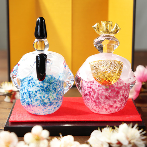 ④おひなさま　ガラスのお雛様　金箔とお花 新作「ガラスの花色お雛様（金屛風＆化粧箱付） 」純金 桃の節句