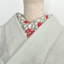半衿 朱の実 刺繍のコットンレース 南天 ナンテン 半襟 洗える 綿レース 花 4枚目の画像