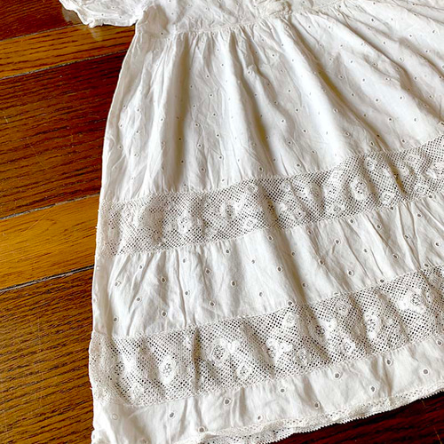 ベビーリネン・ベビー服 ベビードレス べべ 白糸刺繍 12acbv3 ベビー服