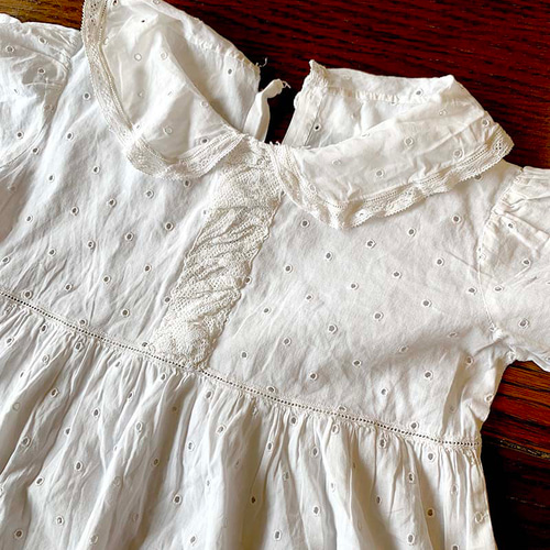 ベビーリネン・ベビー服 ベビードレス べべ 白糸刺繍 12acbv3 ベビー服