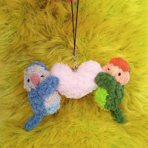 抱抱愛心款 鳥類娃娃 單雙隻都可 可加鑰匙圈 吊飾 別針 可客製改色 手作毛線鉤織小物 鳥 寵物 第4張的照片