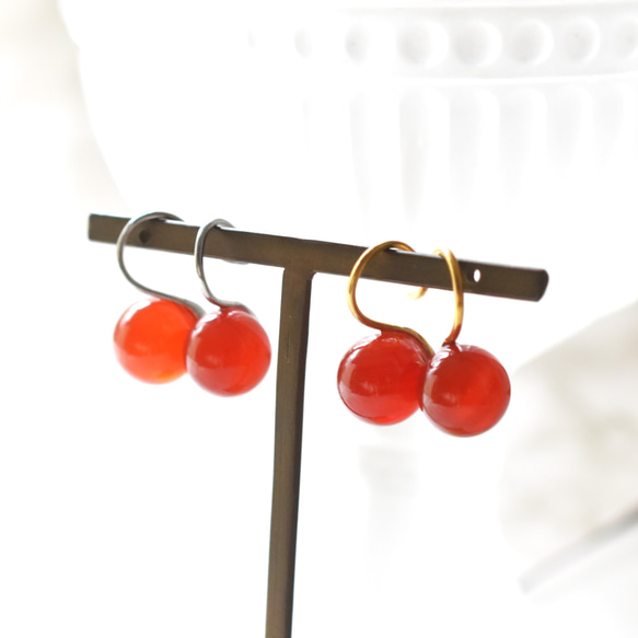 春季新品【數量有限/選擇】堅果狀紅瑪瑙圓球手術不鏽鋼耳環（耳環） 第6張的照片