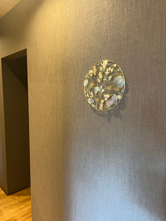 【一点物】春色の壁飾り　ウォールアート　約30㎝ ワイヤーリース ワイヤーアート　ディップフラワー　 2枚目の画像