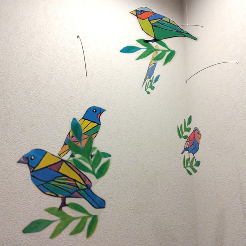 ステンドグラス風 鳥 モビール サンキャッチャーもお作りします