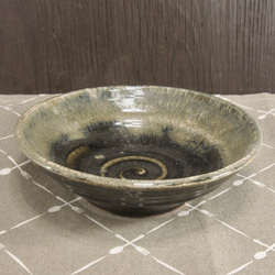 陶器 浅型小鉢　青黒【240123】 1枚目の画像