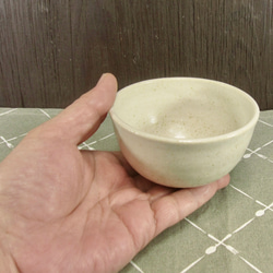 陶器 ひとくち茶碗・深型　藁白【240119】 5枚目の画像
