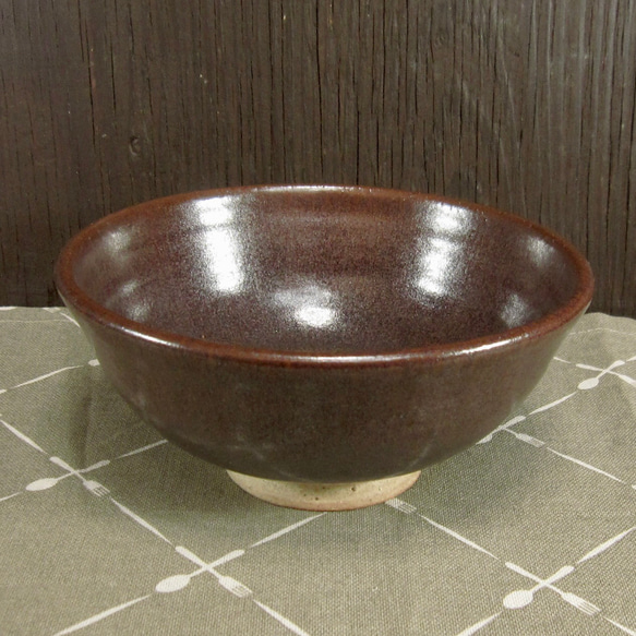 陶器 ご飯茶碗（大） さび鉄色（２）【240106】 1枚目の画像
