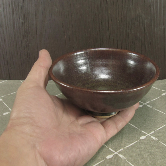 陶器 ご飯茶碗（大） さび鉄色（１）【240105】 5枚目の画像