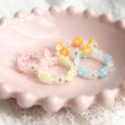 b-5】ビーズリング ✿ 韓国 カラフル お花 その2