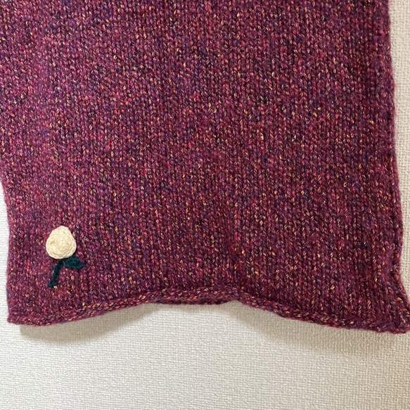 手編み　ベスト　手編みのベスト　赤　ラメ入り　バラのモチーフ　バラ　手縫い 6枚目の画像