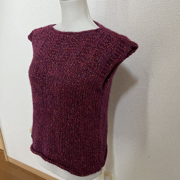 手編み　ベスト　手編みのベスト　赤　ラメ入り　バラのモチーフ　バラ　手縫い 12枚目の画像